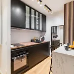 Studio Parisien Coeur Montmartre - Paris 18 - 2P