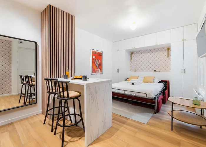 Studio Parisien Coeur Montmartre - Paris 18 - 2P